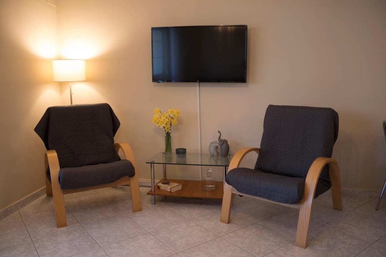 Silene Luxury Apartment Néa Péramos Extérieur photo